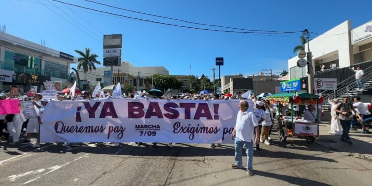 50 mil sinaloenses exigen a la Presidenta Claudia Sheinbaum su intervención contundente de su Gobierno ante la crisis en Sinaloa