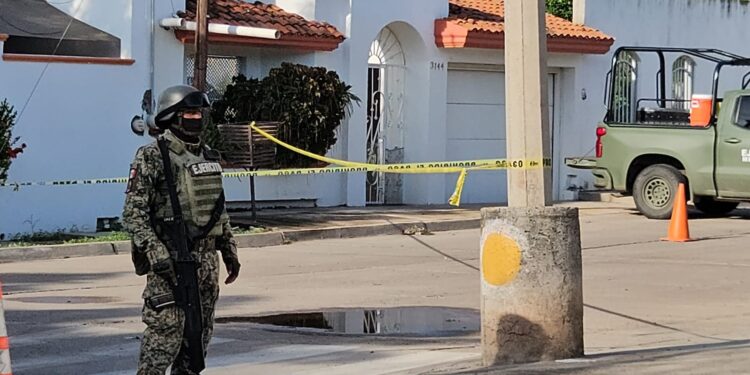 Militares aseguran inmueble tras un enfrentamiento y aseguran un arsenal en la Nakayama