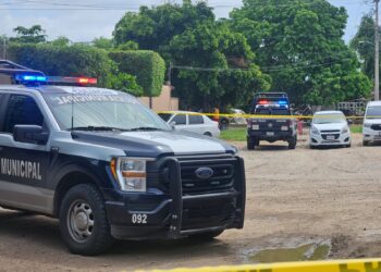 Atacan a balazos a un hombre no identificado en la Guadalupe Victoria