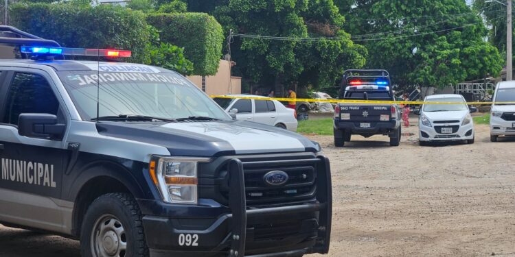 Atacan a balazos a un hombre no identificado en la Guadalupe Victoria