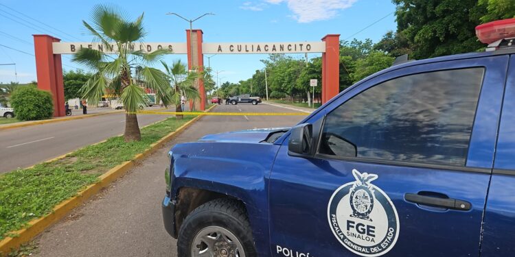 Hallan ejecutada a balazos a una mujer en los arcos de Culiacancito