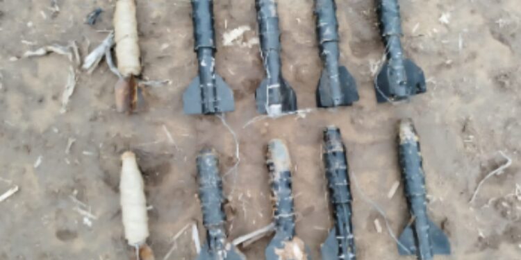 Grupo Interinstitucional asegura artefactos explosivos, cargadores y cartuchos en Navolato