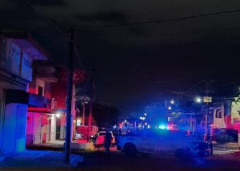 Atacan a balazos a un pareja en la Mazatlán; muere la mujer y el joven resaltó herido