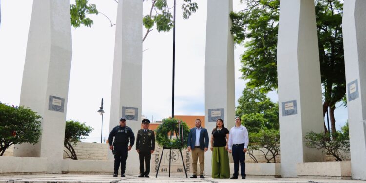 José Paz López Honra a los Niños Héroes de Chapultepec con un emotivo homenaje en alcaldía de Badiraguato