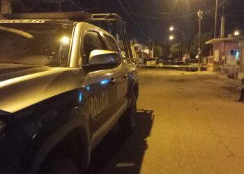 Grupo armado ejecuta a balazos a un joven en Navolato