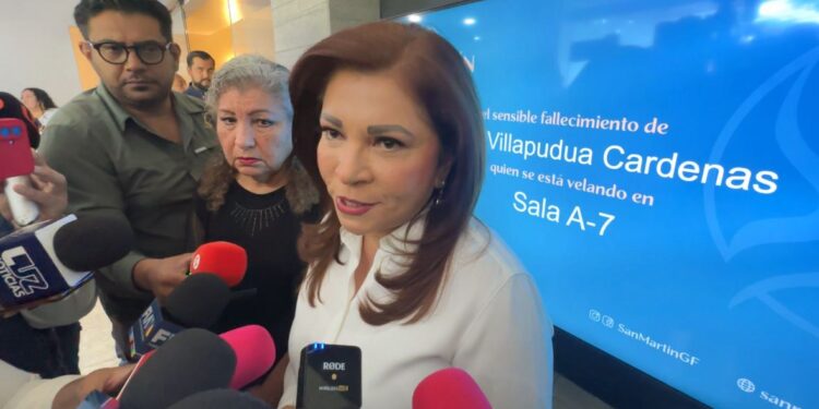 Sepyc acompaña a familia de Jesamel, maestra víctima de balacera en Altata