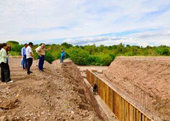 Estas son obras del tamaño de la capital: Gobernador Rocha al supervisar avances del Malecón margen izquierda
