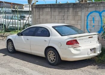 Tras reporte del robo a un banco en Culiacán, el Grupo Interinstitucional asegura vehículo y arma de fuego