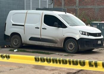 Delincuente ataca con un cuchillo a un hombre y su perro en el fraccionamiento Villas del Manantial