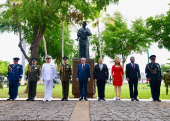 Encabeza Gobernador Rocha , ceremonia por 215 aniversario del inicio de la guerra de Independencia