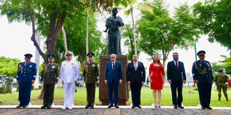 Encabeza Gobernador Rocha , ceremonia por 215 aniversario del inicio de la guerra de Independencia