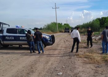 Hallan a un hombre joven asesinado a balazos en Navolato