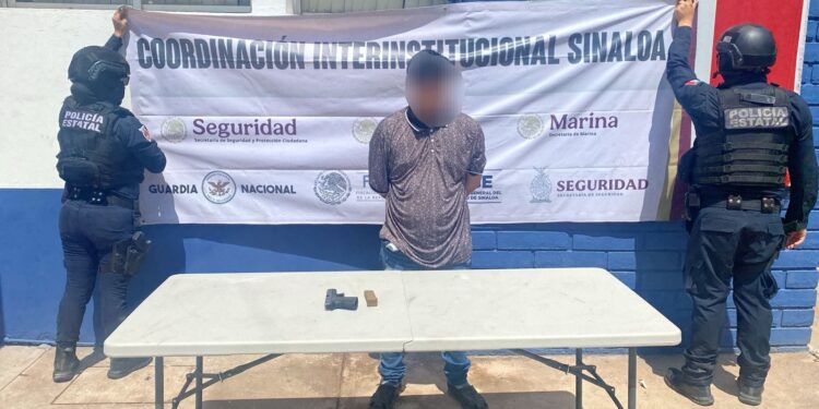 Grupo Interinstitucional detiene a un civil armado que viajaba en un taxi