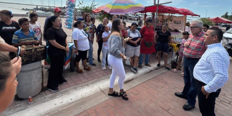 Gobernador Rocha compromete reforzar seguridad y apoyos para Altata