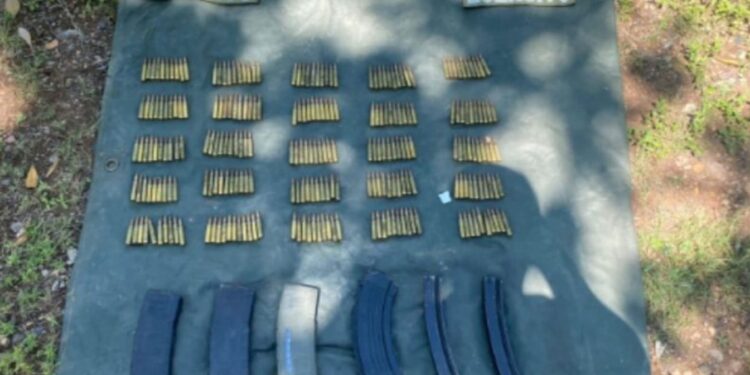 Cargadores y cartuchos asegurados por el Grupo Interinstitucional en Cosalá