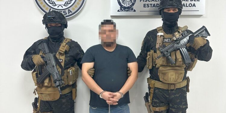 Elementos de UNESA ejecutan orden de aprehensión contra presunto homicida