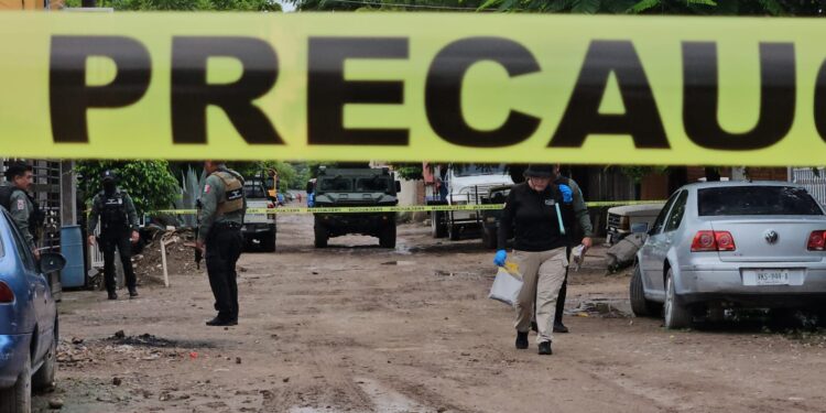 Atacan con con múltiples disparos una residencia de Villa Juárez, Navolato