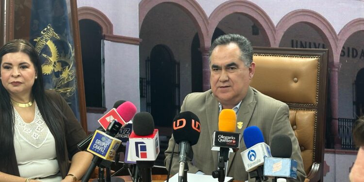 Rector de la UAS llama a jubilados resolver inconformidades por Reingeniería Financiera por la vía legal