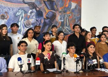 FEUAS respalda reingeniería universitaria y rechaza señalamientos de “porros”