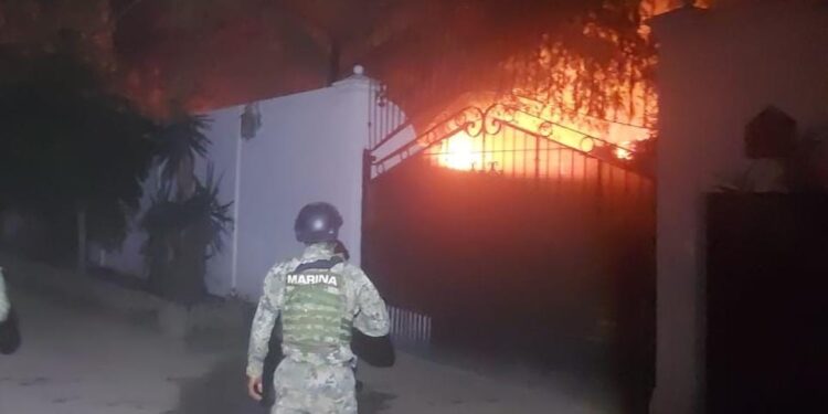 Sujetos armados queman una Hacienda en la colonia Bachigualato