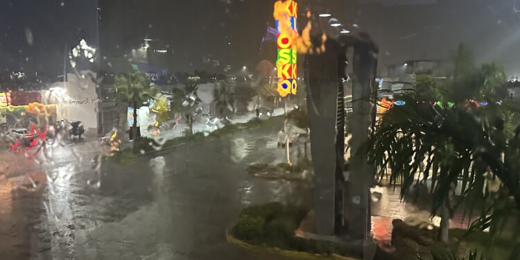 Ante alerta por Lorena suspenden clases en cinco municipios de Sinaloa