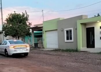Aseguran armas, equipo táctico y una camioneta pickup de reciente modelo en Guamúchil