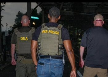 El Departamento de Justicia acusa a 26 personas de traficar droga al sur de Illinois y de tener vínculos con el Cartel de Sinaloa