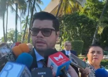 Obras Públicas repara carreteras dañadas por las lluvias