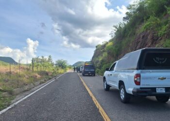 Hallan a militar ejecutado a balazos sobre la carretera Badiraguato-Parral