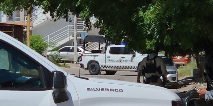 Ejecutan a balazos a un hombre en un departamento de Zona Dorada