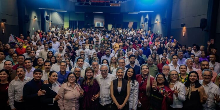 Gobernador Rocha destaca enfoque humanista en el trabajo de las y los diputados locales