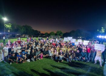 El balón vuelve a rodar en La Conquista, Juan de Dios Gámez cumple compromiso y entrega cancha de fútbol de pasto sintético