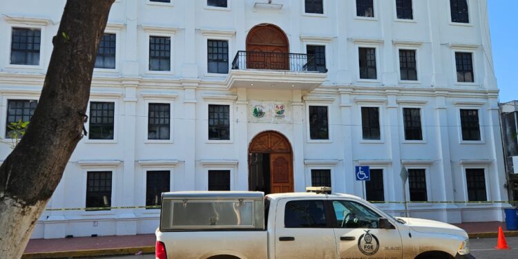 Graves dos de los tres heridos en el atentado en el Ayuntamiento de Navolato