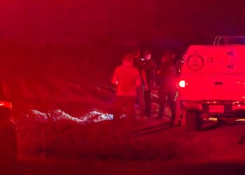Hallan a un asesinado a un costado de la Autopista la “La Costera”