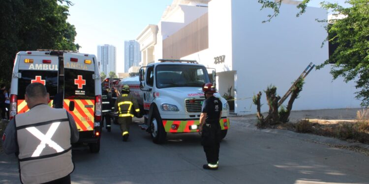 Falla en boiler provoca incendio en una residencia del Tres Ríos