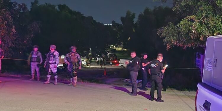 Hallan a un hombre no identificado asesinado a balazos en la Estela Ortiz de Toledo