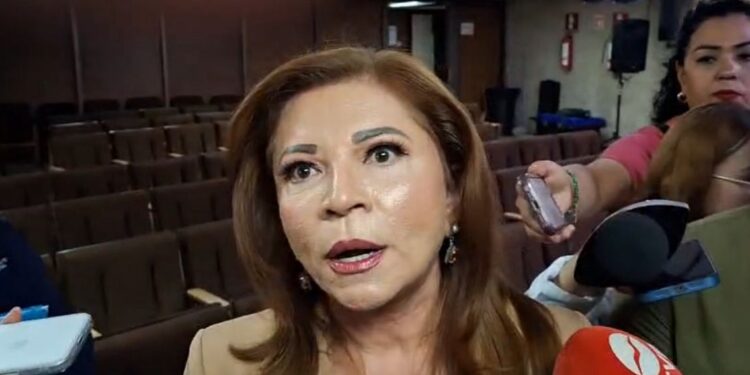 “Bienvenidos todos los que aspiran a la gubernatura, no es mi caso”: Gloria Himelda Félix