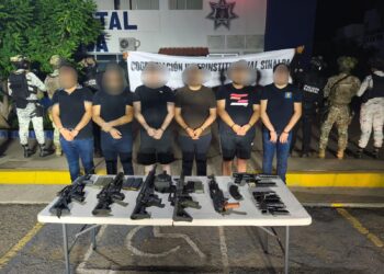 Capturan a 6 masculinos, asegurando 8 armas de fuego, municiones, vehículos y eliminaron a un presunto delincuente