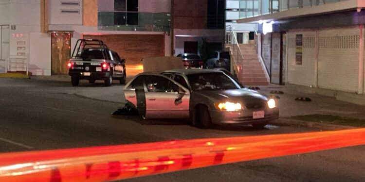 Actualización: Persecución y balaceras dejan delincuentes muertos y víctimas colaterales en Culiacán