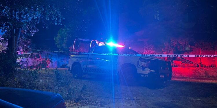 Asesinan a balazos a dos jóvenes de la colonia Lomas de Tamazula.