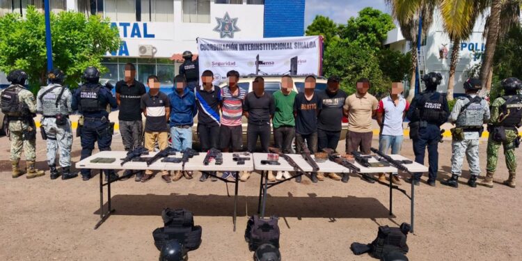 Once civiles armados son detenidos en Navolato