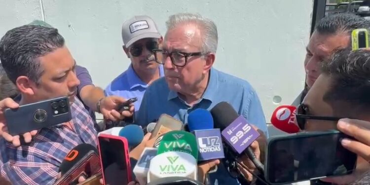 Se acuerda reforzar seguridad en Mazatlán; catearán bar donde desapareció joven de Durango: Rocha Moya al salir de reunión de Gabinete de Seguridad