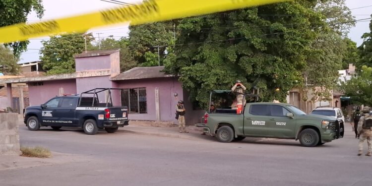 Sicarios atacan a balazos a tres hombres en la Díaz Ordaz; dos mueren y uno más resulta herido