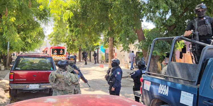 Acribillan a balazos a una mujer y una adolescente en Santa Rocío; la menor murió