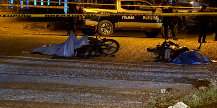 Mueren dos hombres y una jovenvita en atentado a balazos en Navolato