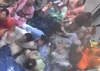 Grupo transgénero en la India intenta suicidio masivo