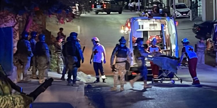 Atacan a balazos a una pareja en la colonia Adolfo López Mateos; la mujer murió