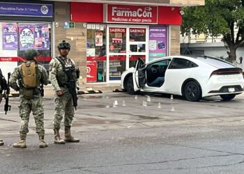 Asesinan a un hombre abordo de un de un automóvil en la colonia Miguel Hidalgo