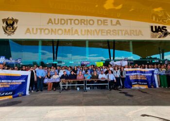 Rocha pide a universitarios evitar confrontaciones y busca participar en solución del conflicto en la UAS