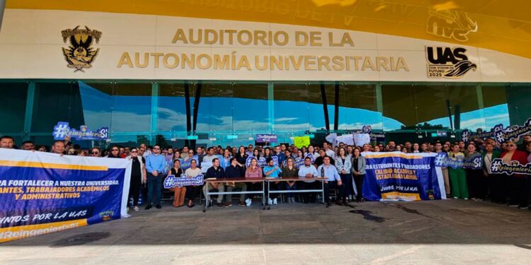 Rocha pide a universitarios evitar confrontaciones y busca participar en solución del conflicto en la UAS
